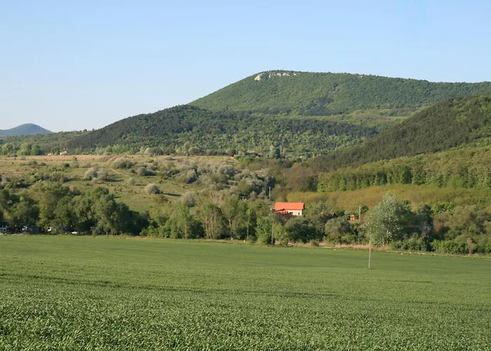 Malomdulo Farmhaz *